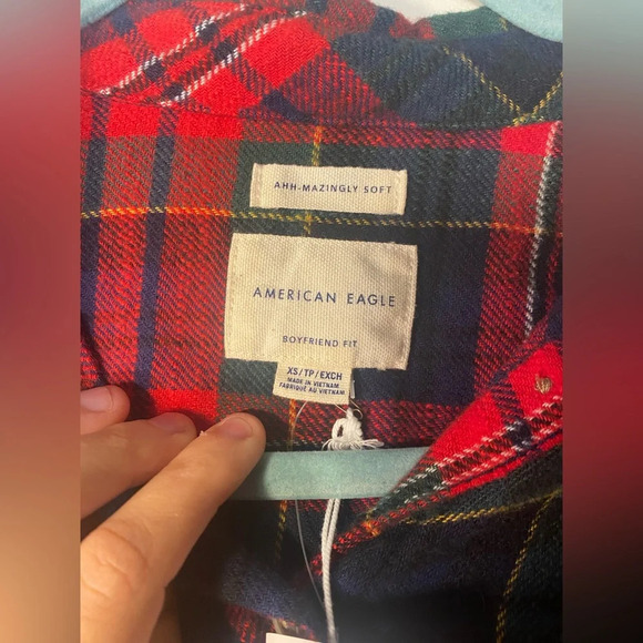 NWT American Eagle||Ahhh-mazigly soft boyfriend fit red plaid flannel sh… - Picture 3 of 8